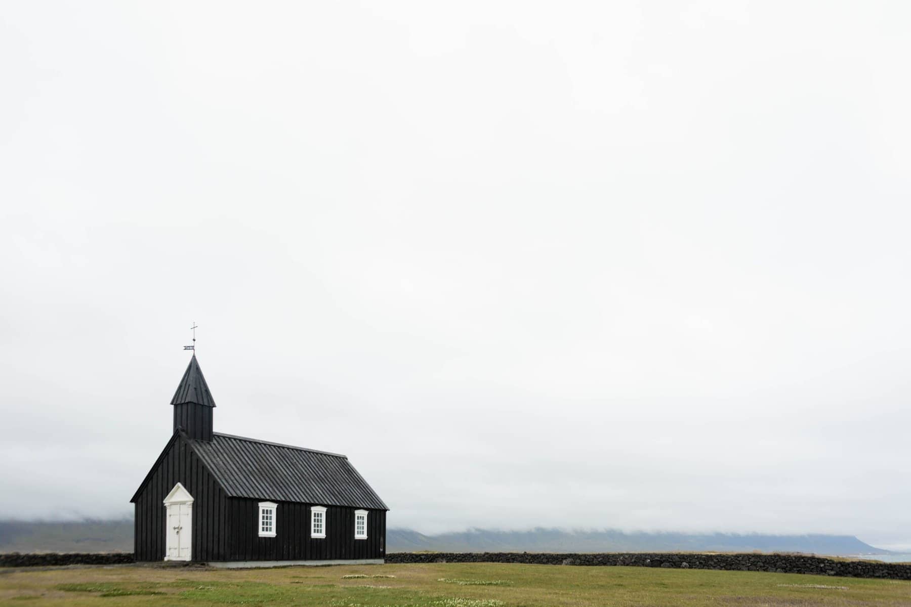 Mehr über den Artikel erfahren Die Liebe (zur) Kirche